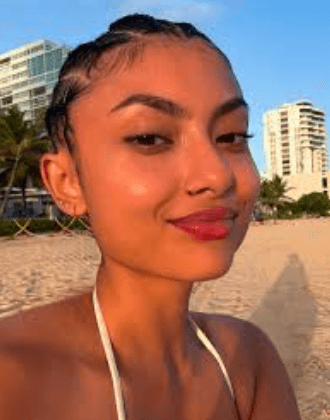 Model slut Tora Rozario sucking on black dick and balls