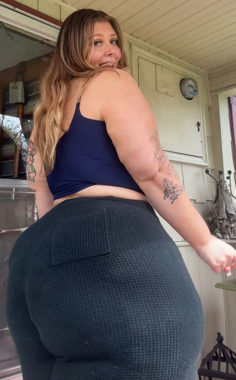 Click to view full size MASSIVE HUGE ASS SSBBW