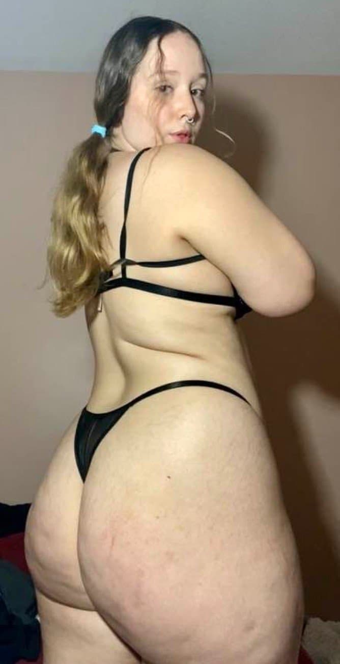 Chunky Redhead PAWG Slut Sucks Cock And Spreads Her Holes