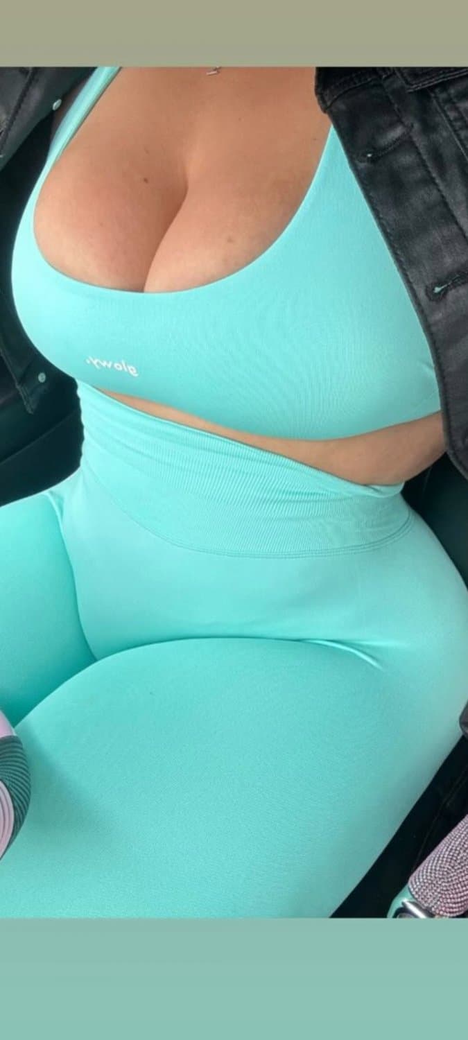 Cavala D+ um corpo desses foi feito pra fazer sexo, gostosa do Cel máquina de sexo transar