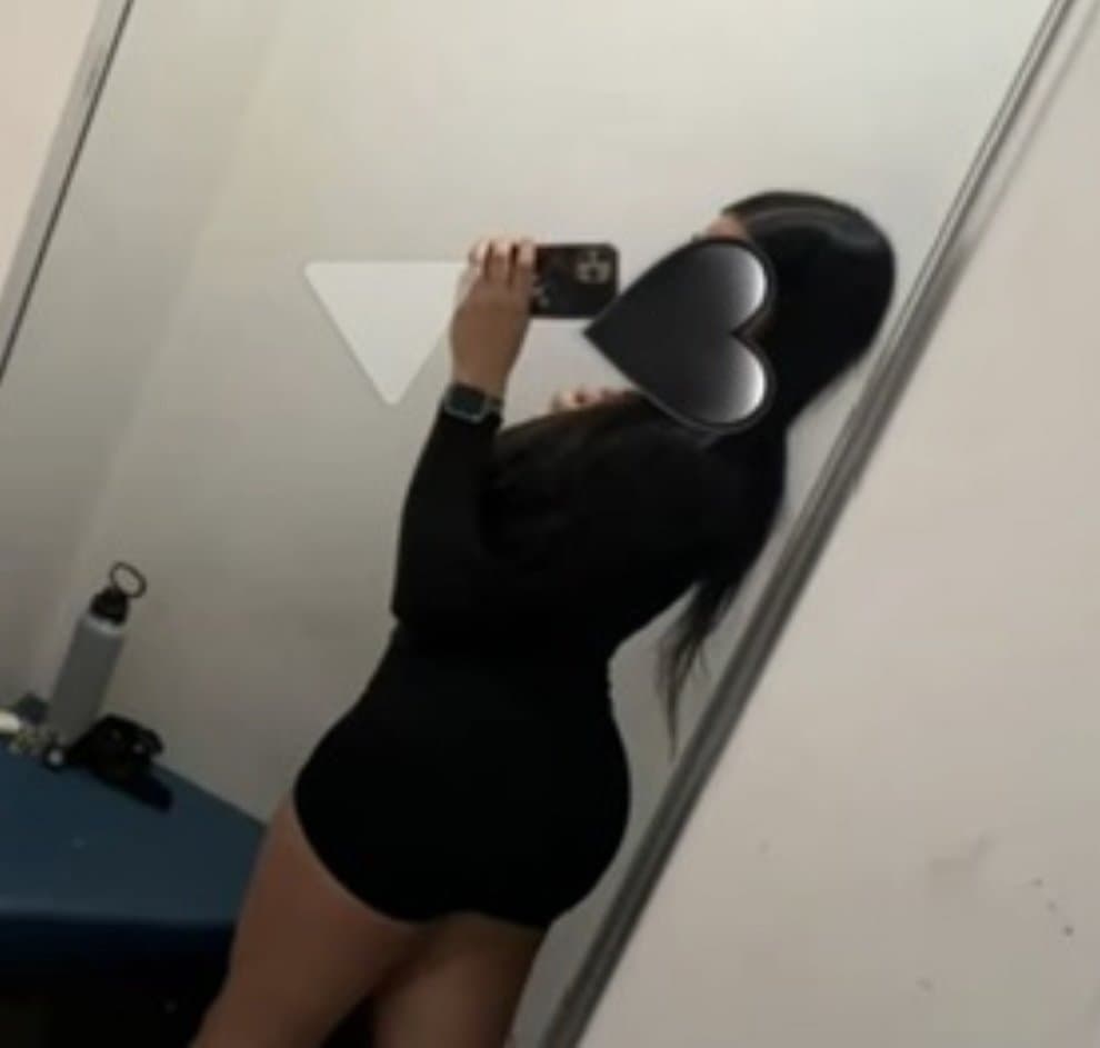 tall latina milf with a fatass