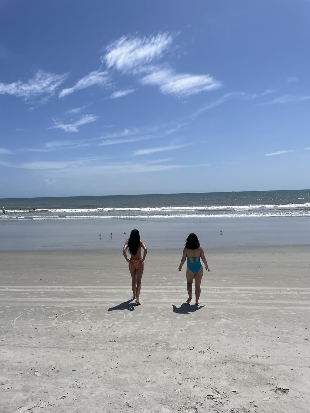 <<beach vacation with husband and bestie<3>>