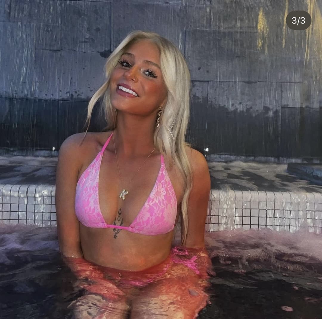 Petite blonde goddess