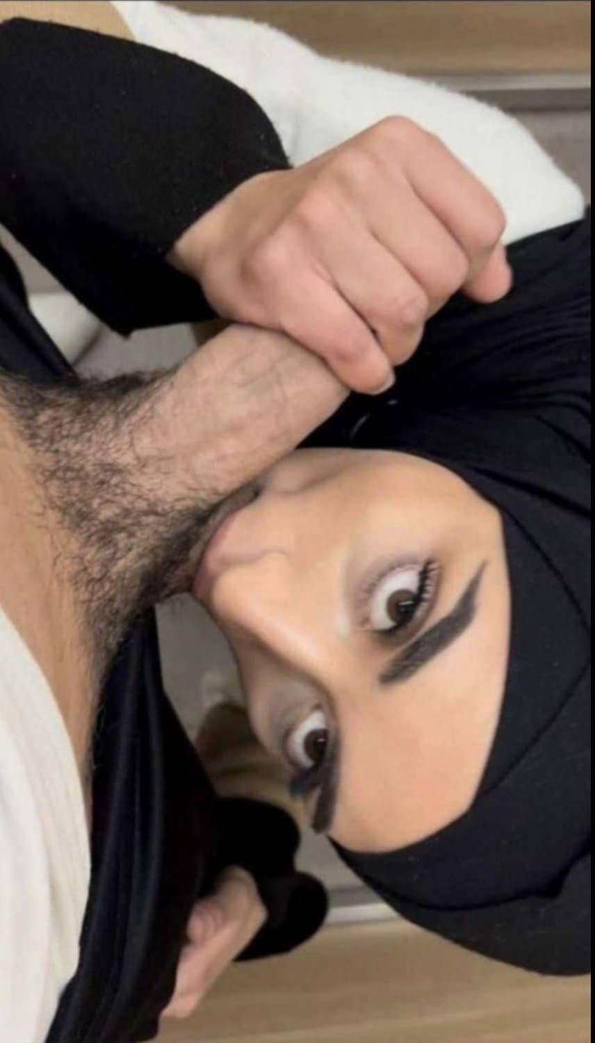 Best cock sucking hoejabi bundle