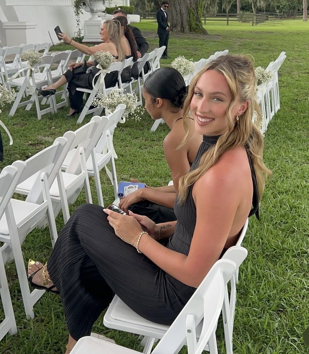 Happy thanksgiving to this fucking STUNNER