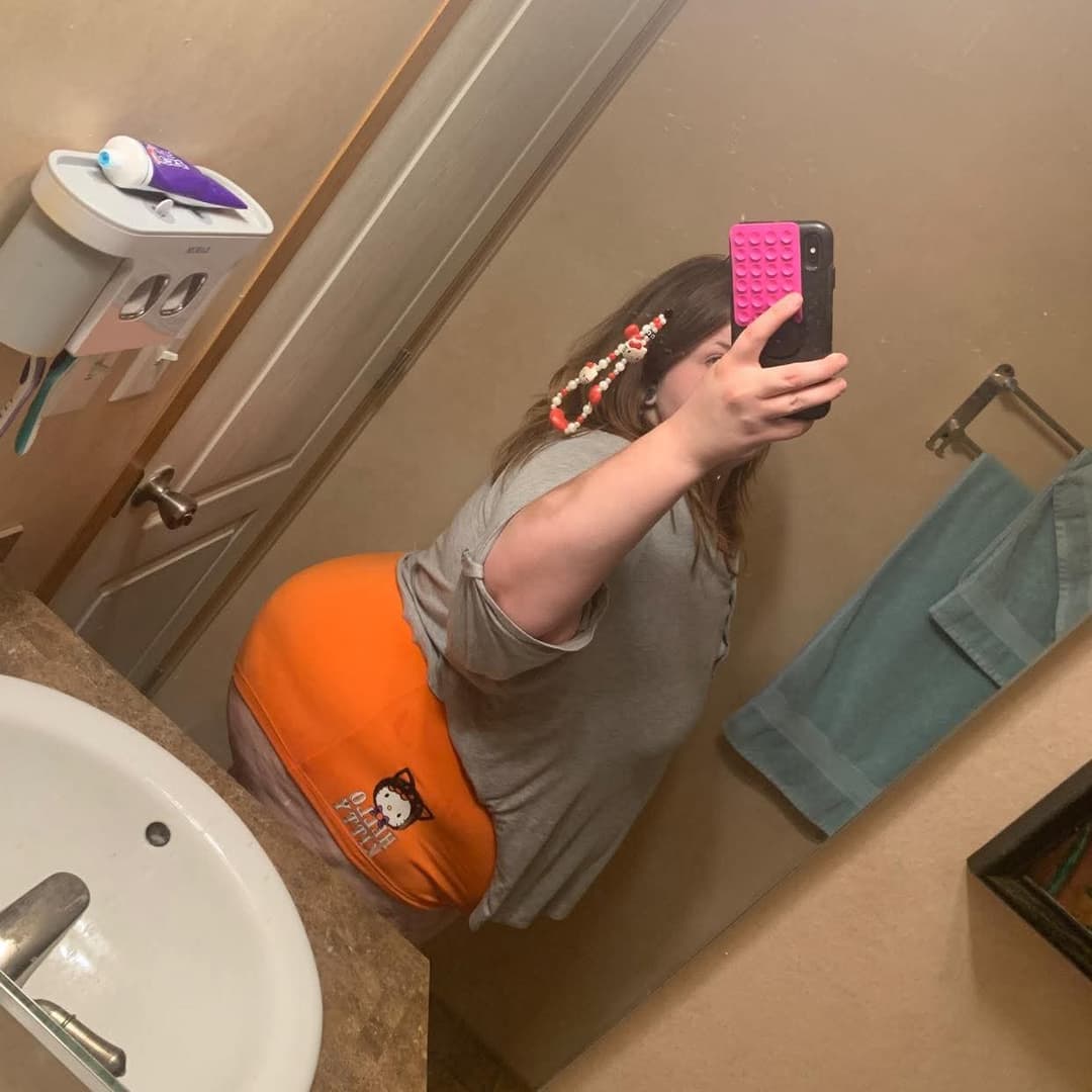 MASSIVE HUGE PAWG SSBBW BBW HUGE THICK BIG ASS GOONER MATERIAL