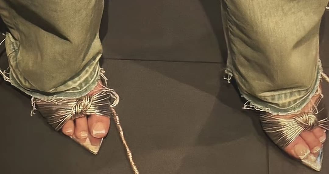 Bengali sisters london