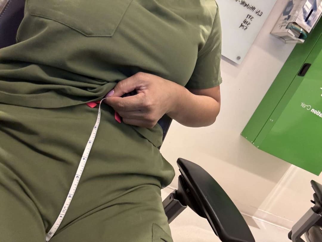 Asian Baddie Filipino from San Diego wants big dick