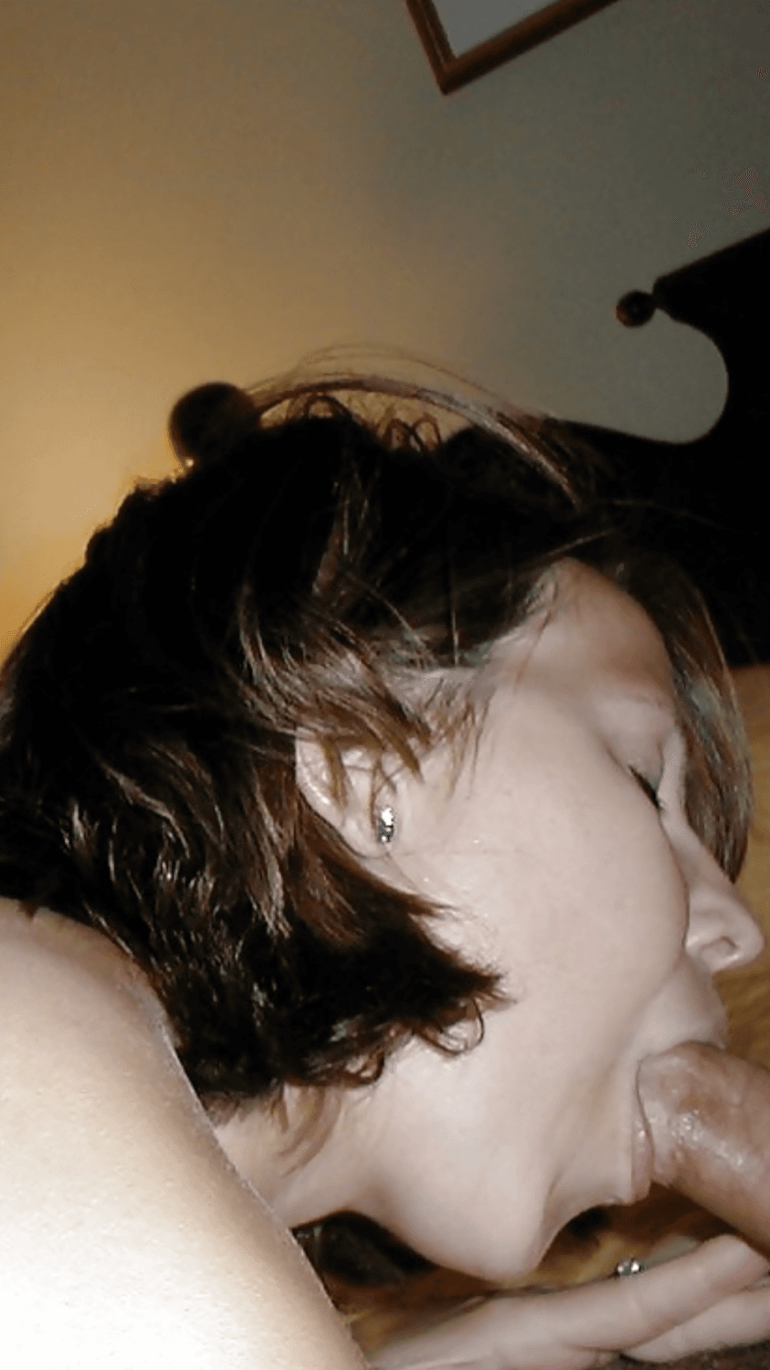 Church wife and soccer mom is a fucking whore ?❤️