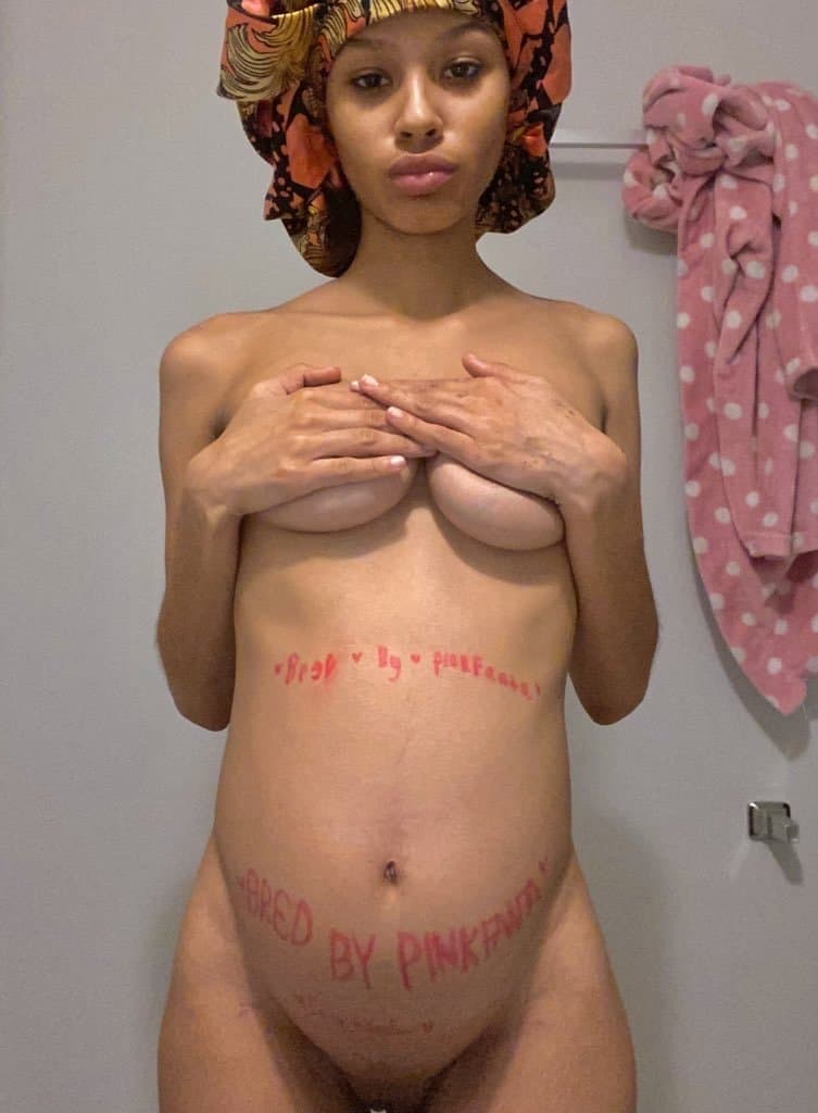 Guess what’s baking???❤️‍?