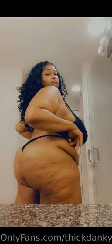 Click to view full size Massive tits Ebony bbw ??????