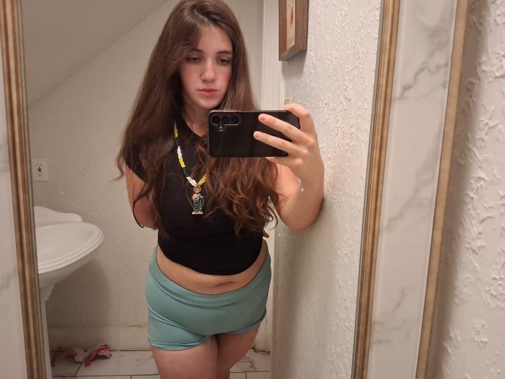 Real brunette sister and her step brother get leaked