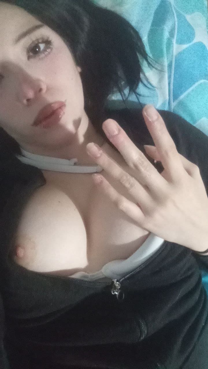 Micaela rica perrita Uruguaya exhibiciónista