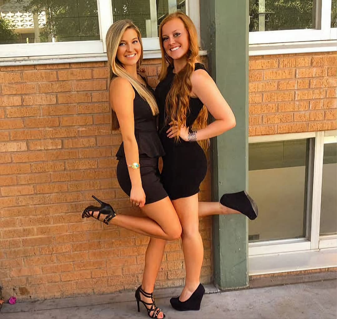 Young and horny 18 American schoolgirl LOVES showing off