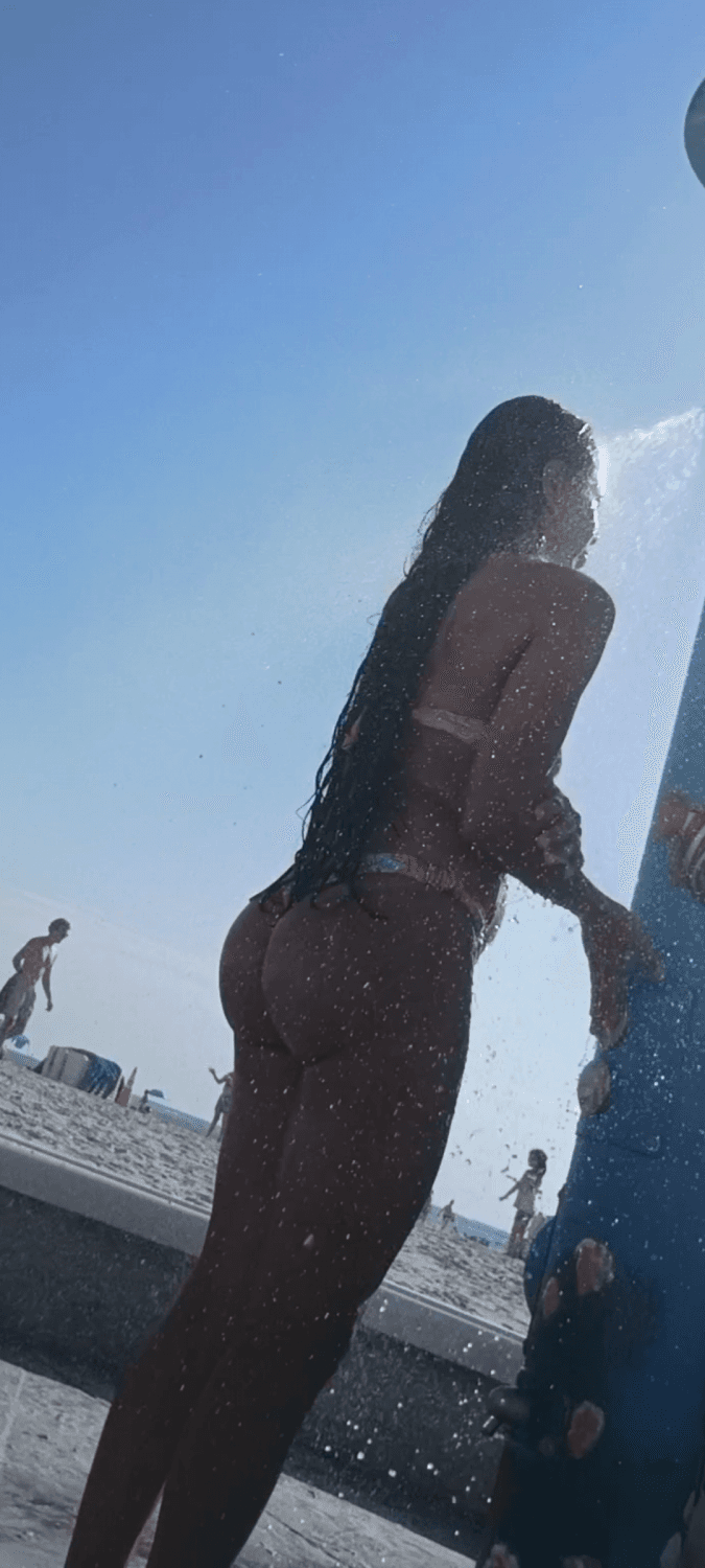 Perfect Latina PawgASS?