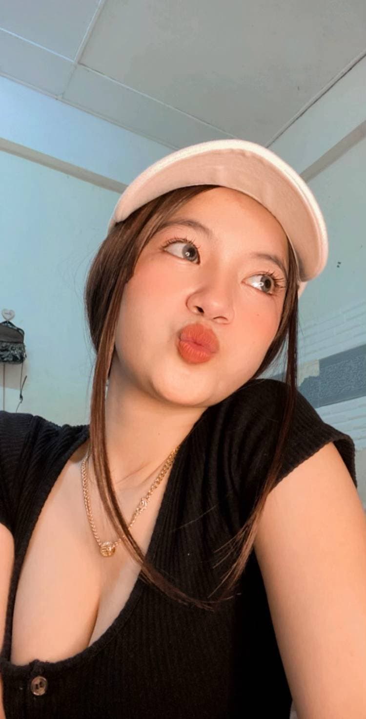 this is my friend that i already lick they pussy untill cum?