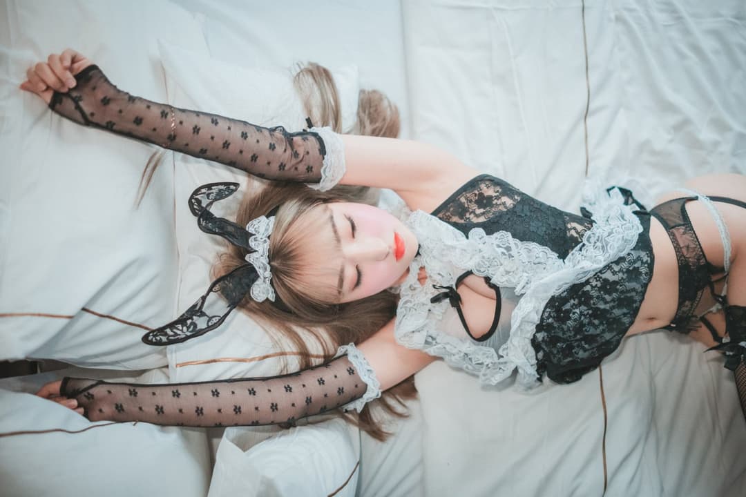 HaNari 하나리, [DJAWA] Devious Maid