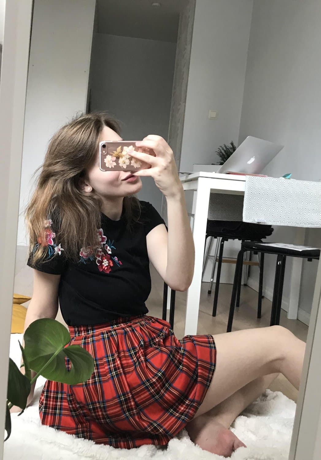 Beautiful Smile, Gorgeous Pussy