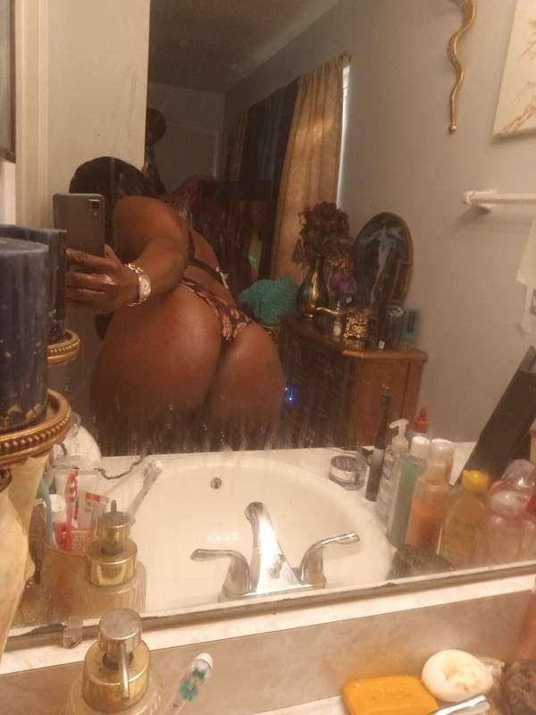 Trinidadian MILF Hoe Sucked My Dick For HHR, Let Me Fuck Her Face on The Floor, Then Swallowed