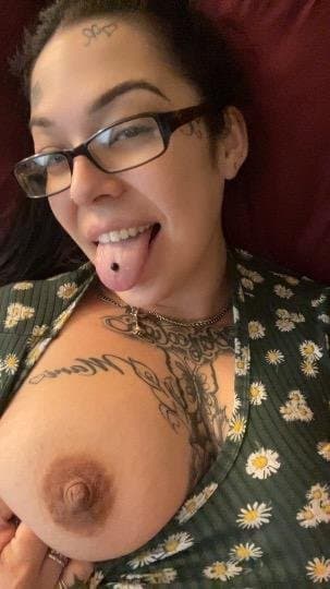 25 year old tattoo Dulce Latina escort that I f yesterday