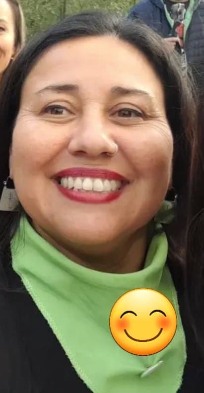 Click to view full size Margarita paz Araya vecina de puente alto en Santiago lista para recibir sus mocos tibios y espesos