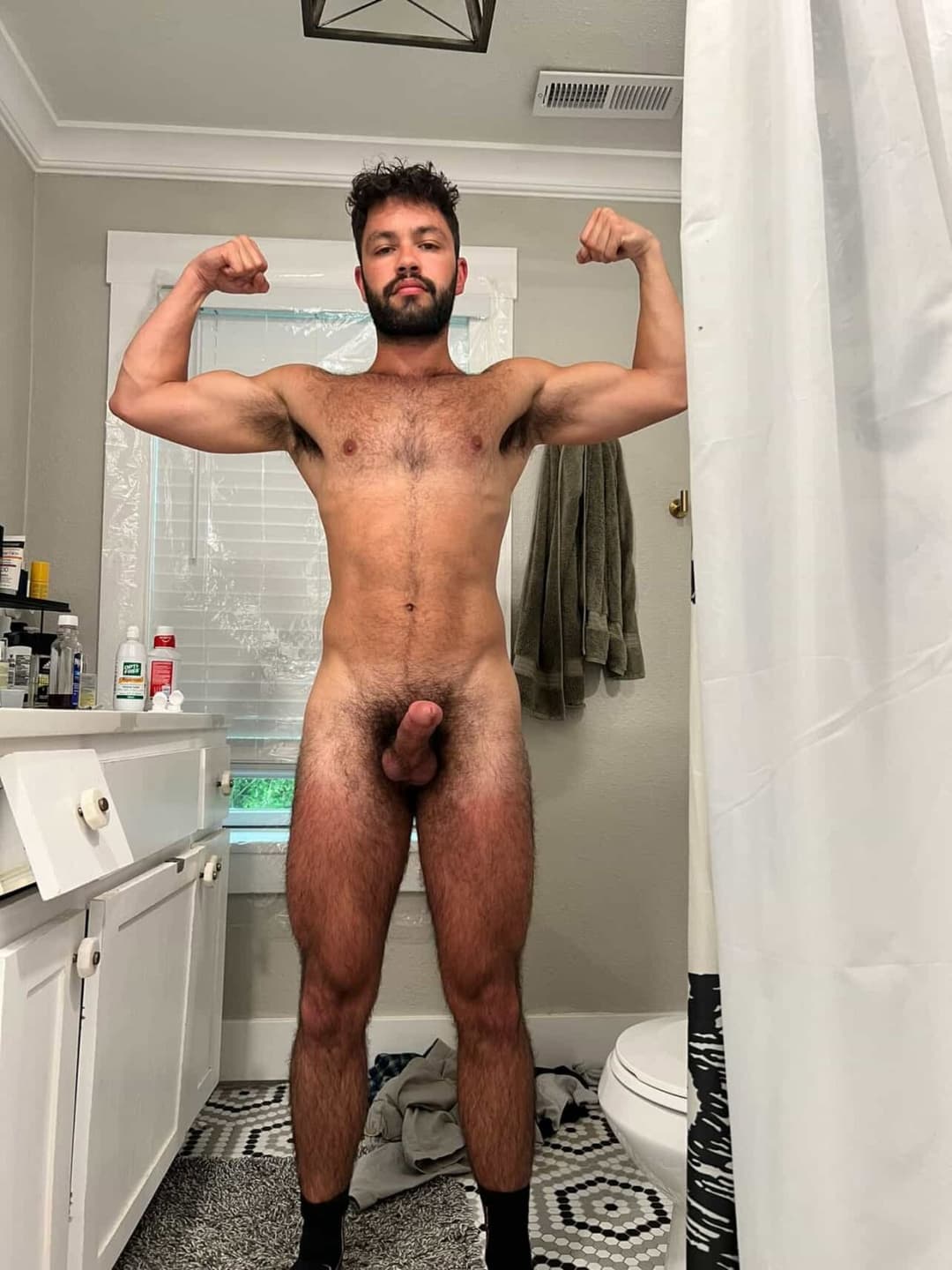 Fag drake: his snap is Drake101ism and his insta dy100ism