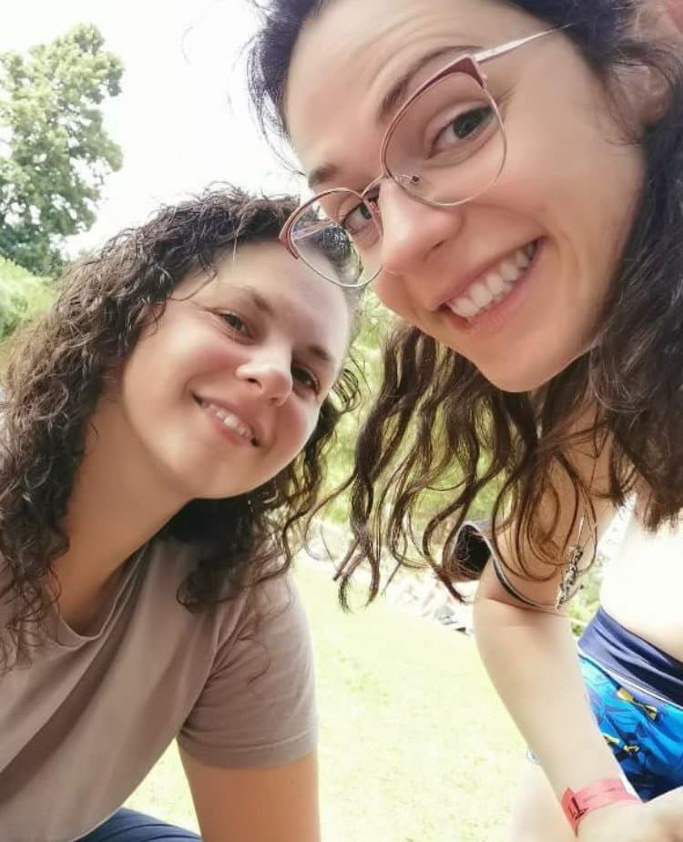 Big Tit Slut (Big Sister in Profile)??