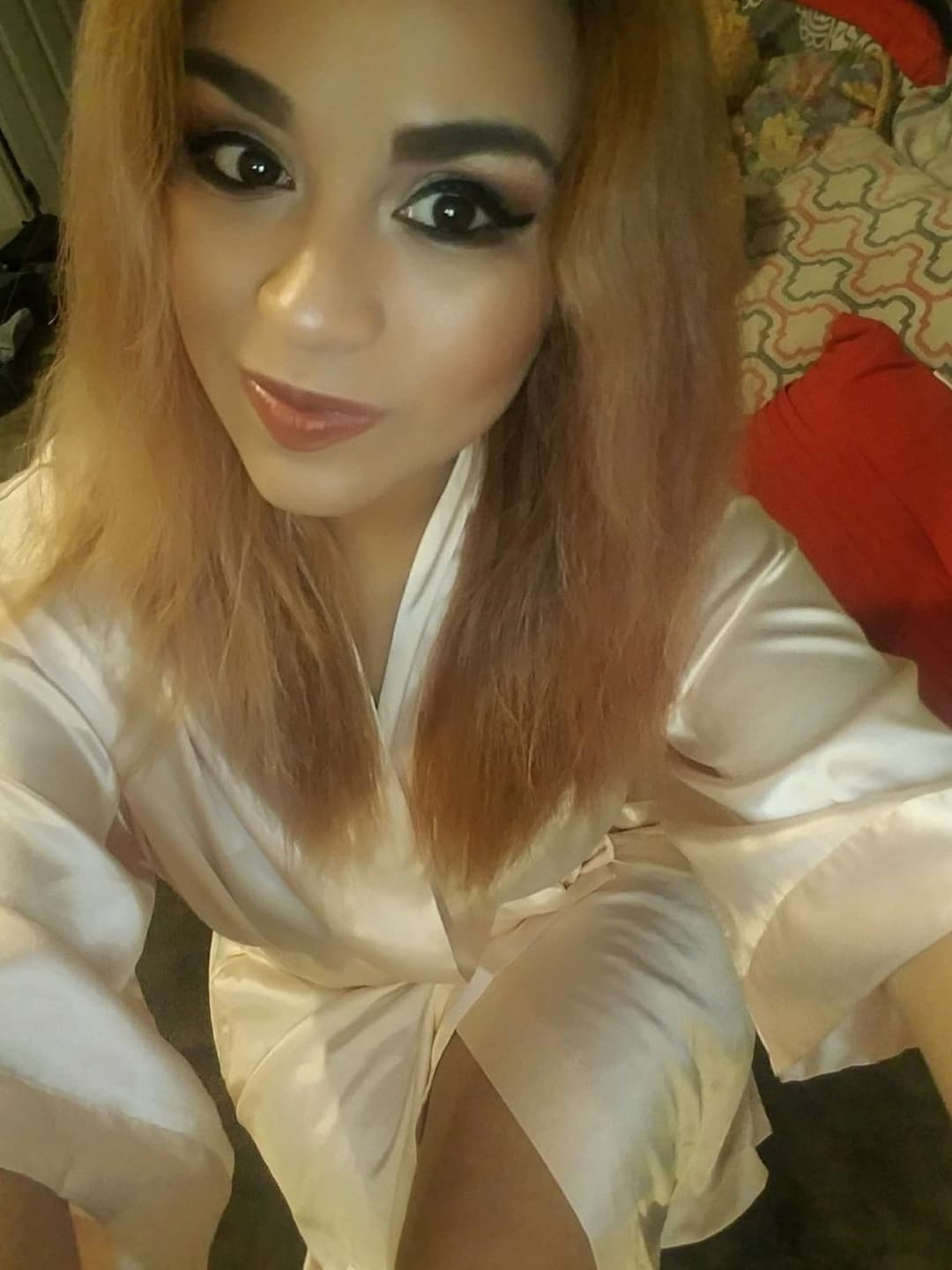 Sexy Milf Rocio From Fresno CA cheats on her Husband and sends sexy pics to Sancho