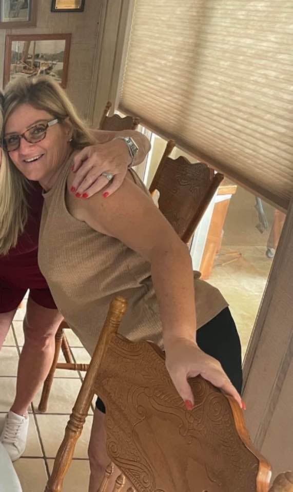 Mother and Daugher Websluts Liza and Allie Leak