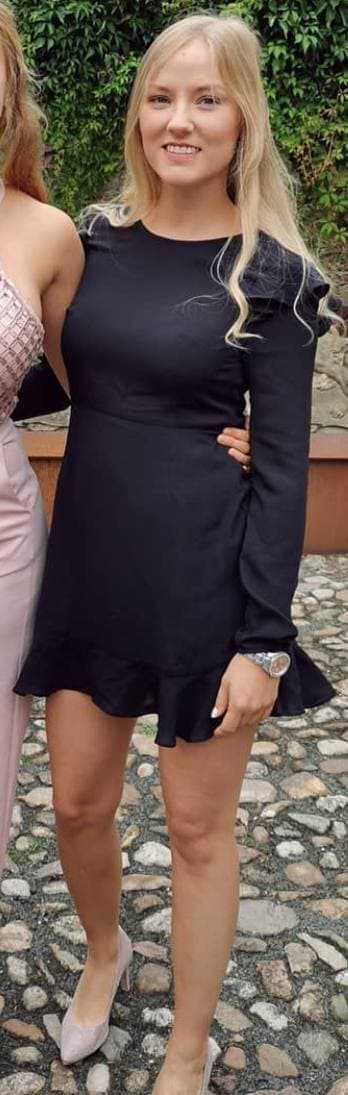 German blonde slut. Perfect for a gangbang