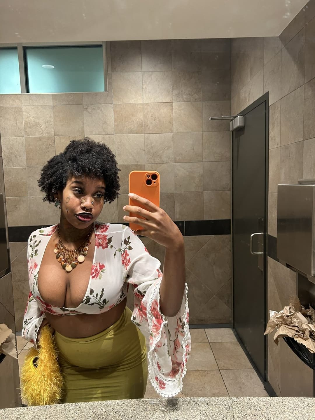 Saggy tit Bae sexy ebony