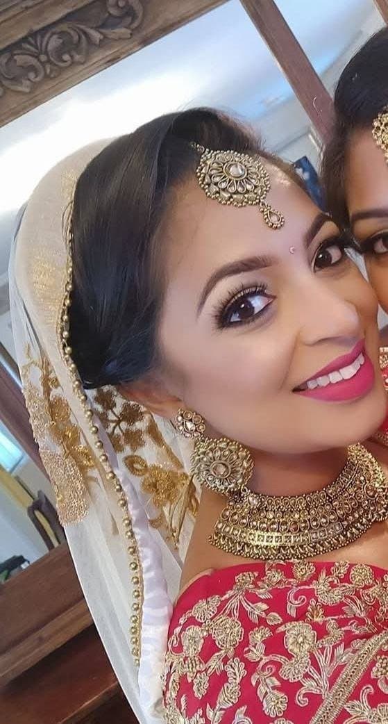Dusky Busty Amateur UK British Indian swinger hotwife Priya