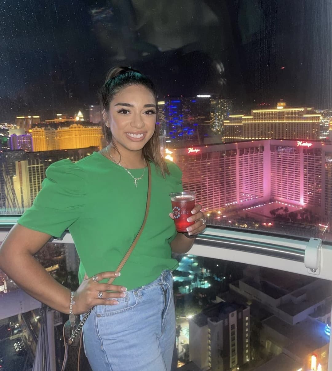 Latina with best legs and beautiful face no pull out game