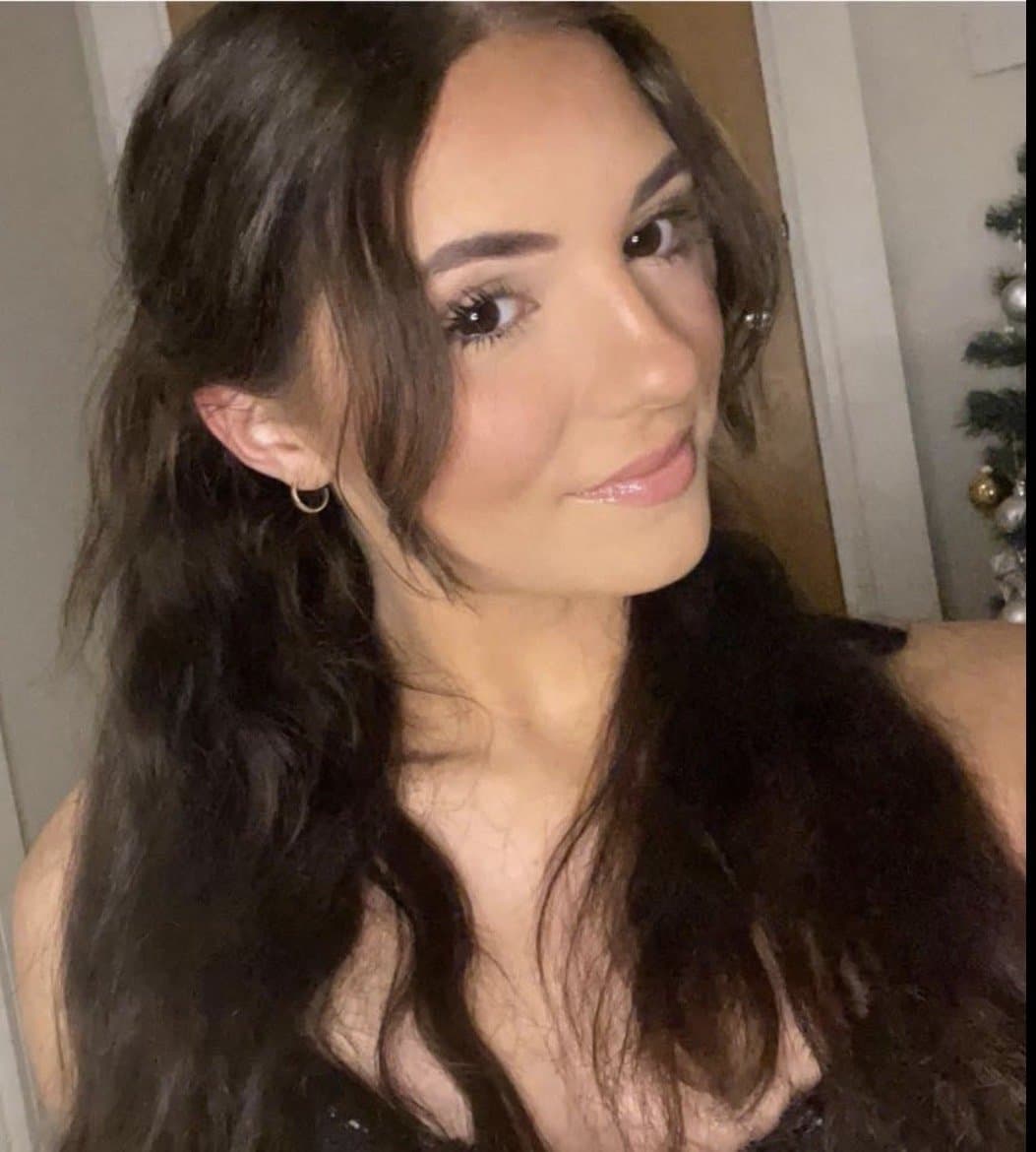 (C) The sis of the HS Slut, she’s gonna be even better teen slut that her sis did