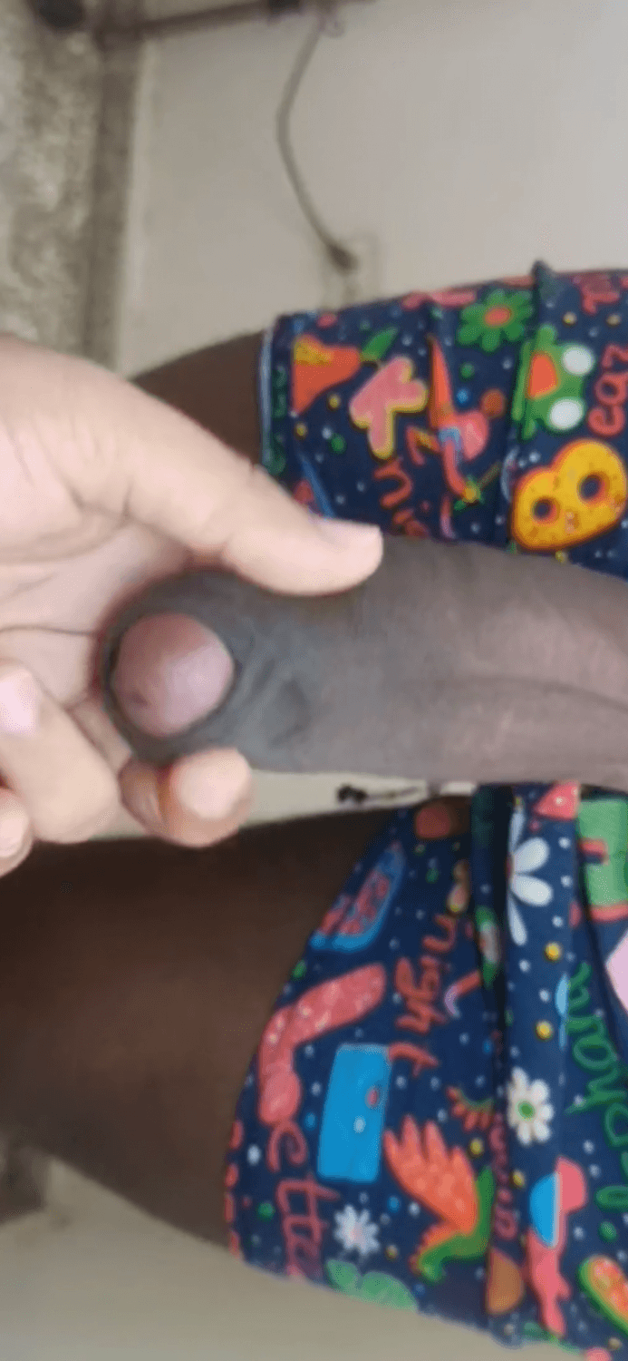 Click to view full size Friend (discreet) getting ready to suck some cock after the gym.