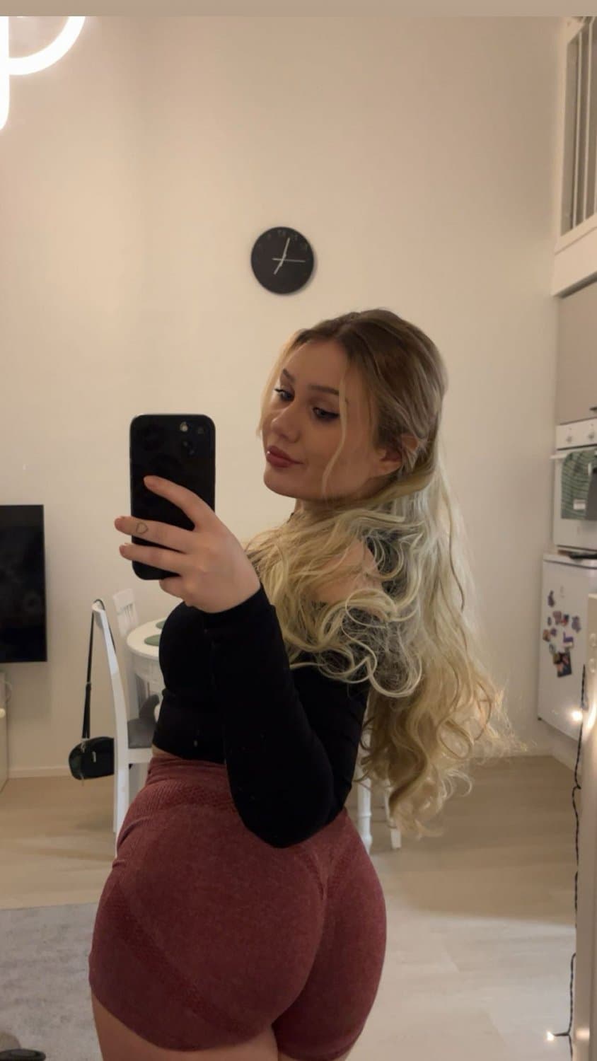 Scandinavian collegegirl snapchat leaks?