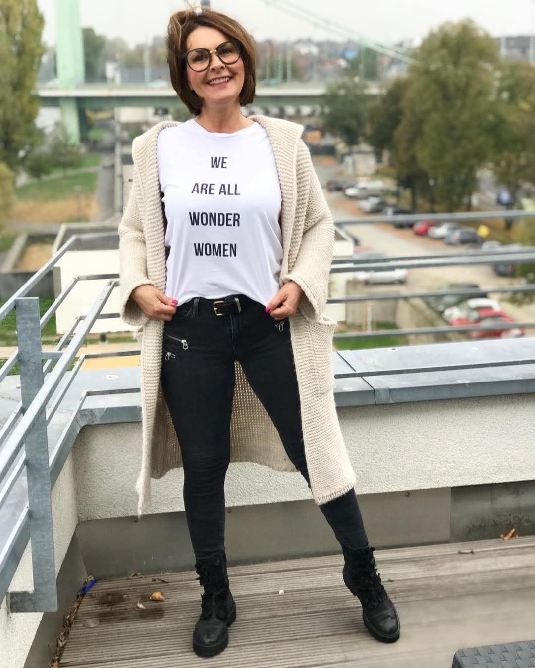 German thicc elegant gilf ❤️❣️???