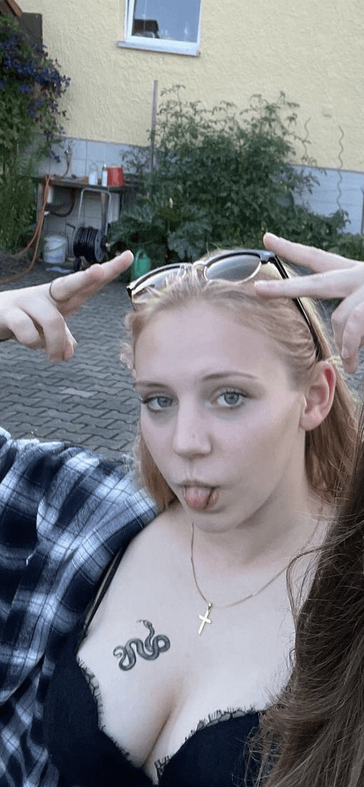 Blonde deutsche Schlampe ilona will gefickt werden