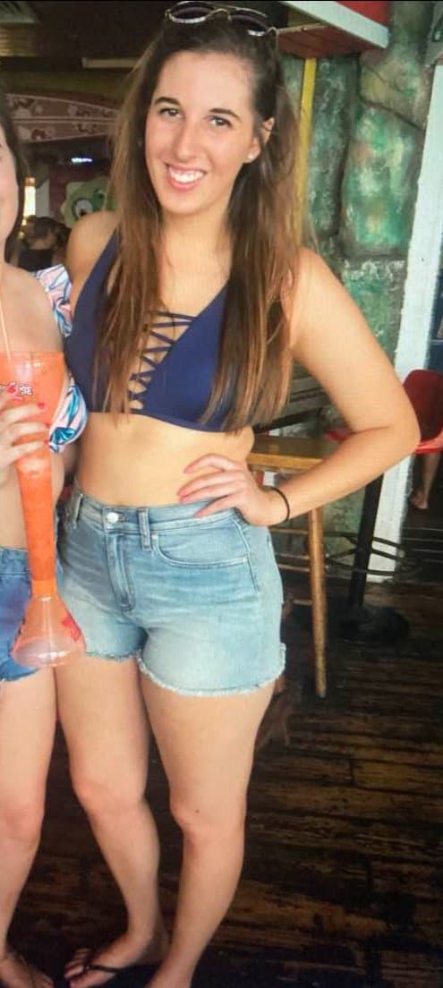 Ang, 24 FL, has a secret slut side. Likes to be seen, cummed on, and stuffed. No longer a secret