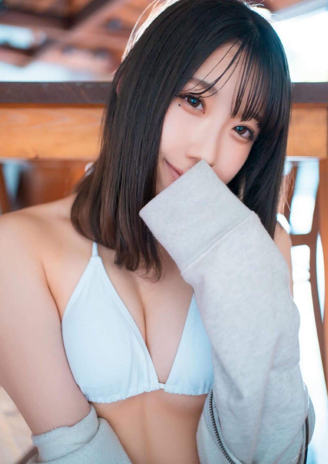 Momo Taiga 大河もも, グラビア写真集 「恋。」 Set.02 –