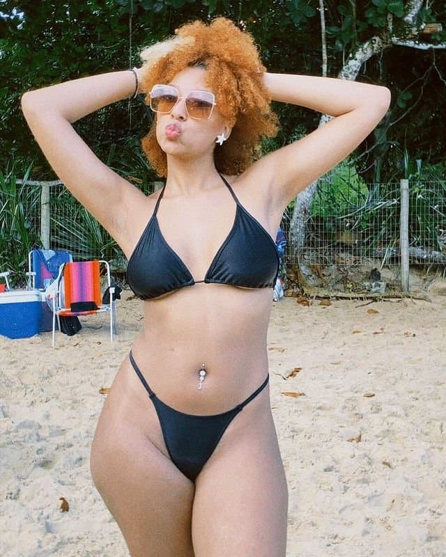 Click to view full size Preta rabuda