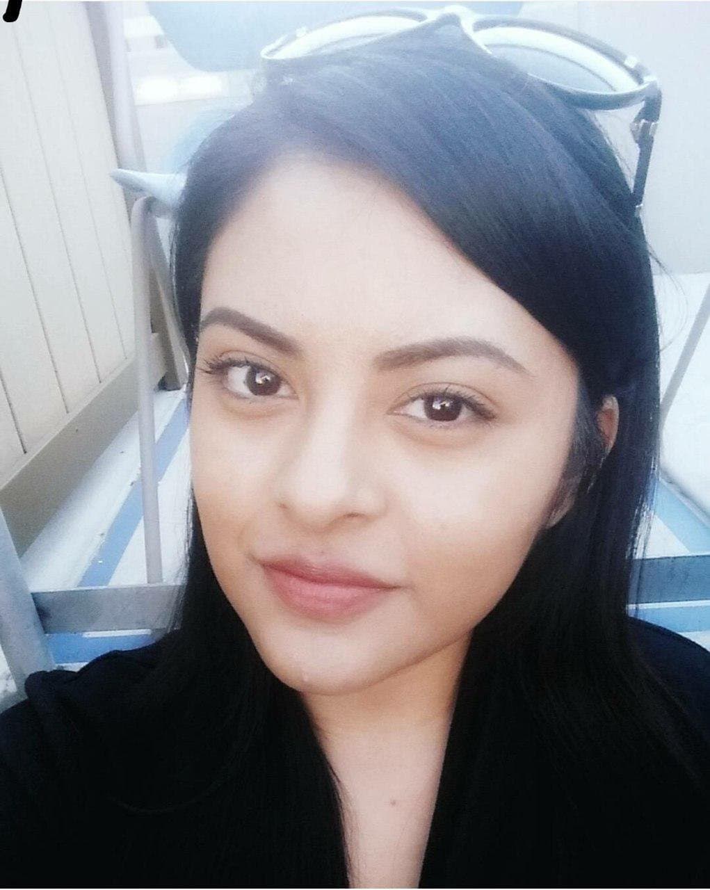 More of my beautiful sexy older sister, dm to talk about her, my contact info in bio