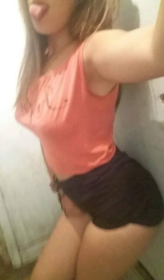 Flaquita de hermosa cola