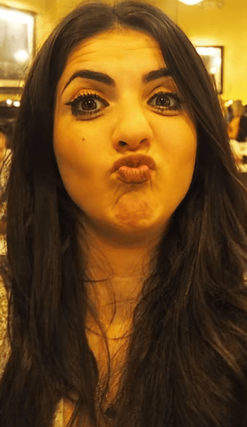 Smoking hot wifey gets naked ❤️