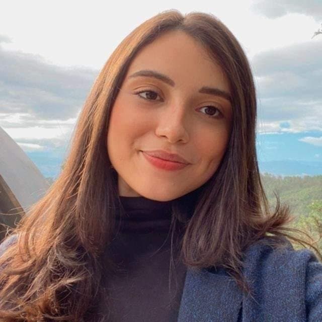 Beautiful half Italian Honduras latina gets BBC spit roast. AI beautiful face made for BBC. Cumdump