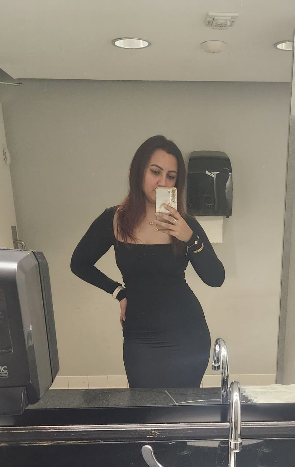 Atlanta Escort with a Thick Ass. Indian BBC Nasty Bitch.