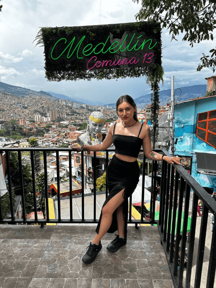 Katy, colombiana culona f1ltrada por el novio