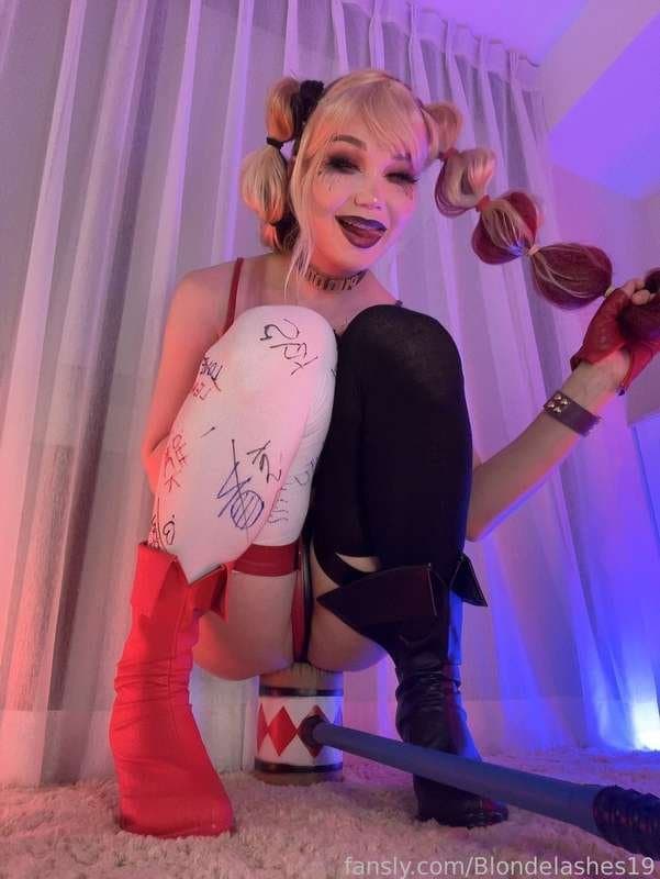 Blondelashes19 Trans / Sissy Shemale Crossdress Femboy Tranny Cosplay
