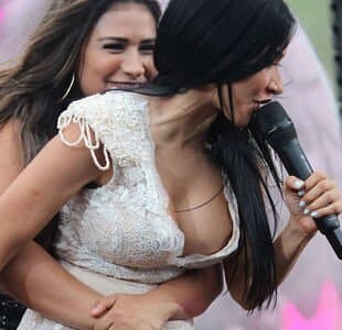 Click to view full size Simaria Mendes - oops