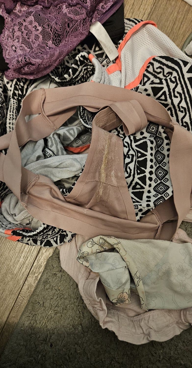 Ex Roomate brookes dirty thongs